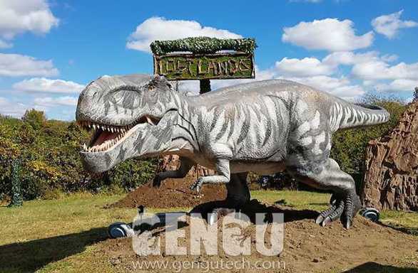 Life-size T-rex Dinosaur